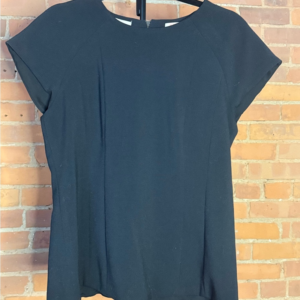 NWT black Limited Scandal Collection zip back top sz L
